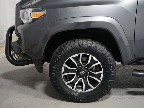 Certified 2021 Toyota Tacoma TRD Sport image 5