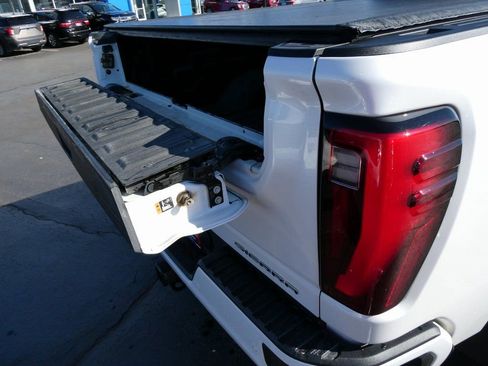 Certified 2024 GMC Sierra 2500 Denali Ultimate image 7