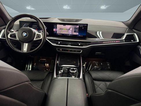 Used 2024 BMW X7 xDrive40i w/ M Sport Package AWD/4WD image 14