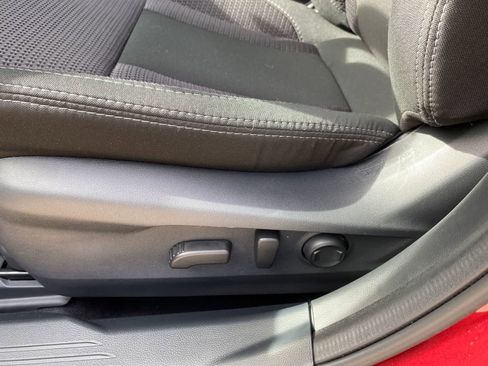 Certified 2025 Subaru Outback Premium image 15