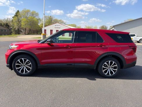Used 2021 Ford Explorer ST w/ Equipment Group 401A AWD/4WD image 2