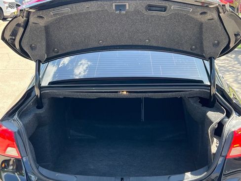 Used 2017 Chevrolet Impala LT FWD image 21