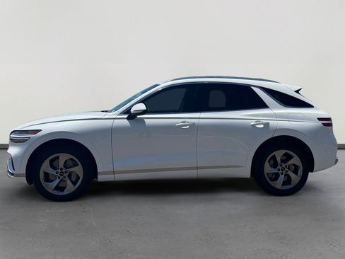 Used 2026 Genesis GV70 2.5T Advanced AWD/4WD image 2