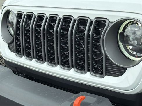 New 2026 Jeep Gladiator Mojave image 16