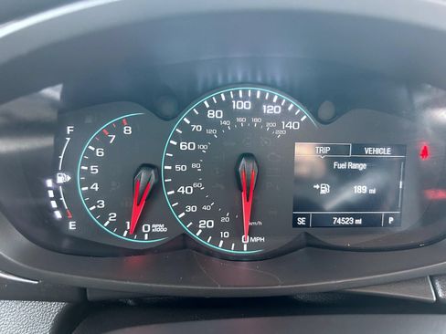 Used 2018 Chevrolet Trax LT w/ LT Convenience Package AWD/4WD image 14