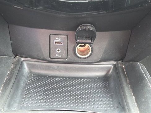 Used 2017 Nissan Rogue SL image 33