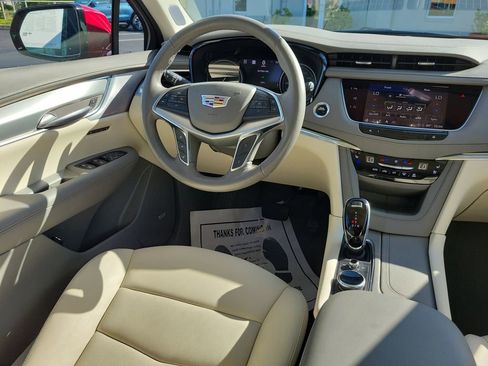 Certified 2023 Cadillac XT5 Premium Luxury w/ Technology Package image 17