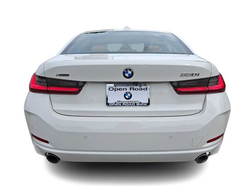 Certified 2023 BMW 330i xDrive Sedan AWD/4WD image 5