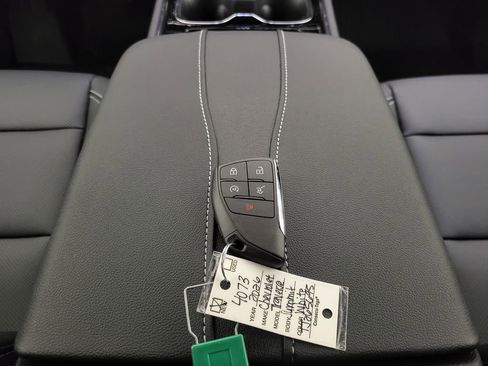 New 2026 Chevrolet Traverse LT w/ Driver Confidence Package image 45