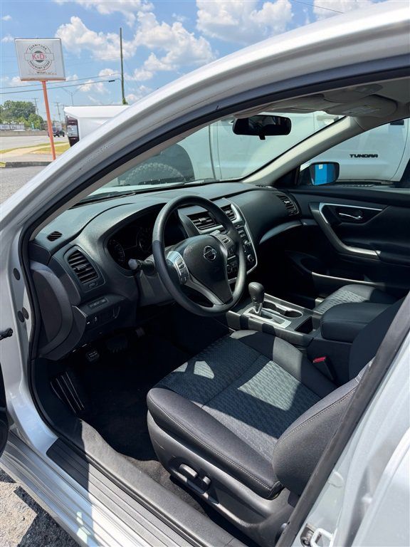 Used 2016 Nissan Altima 2.5 S w/ Power Driver Seat Package FWD image 15