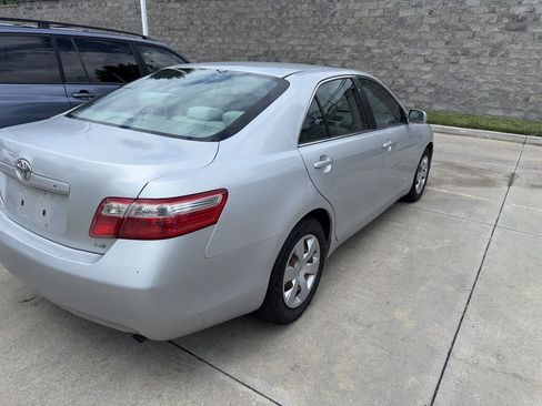 Used 2007 Toyota Camry LE FWD image 5