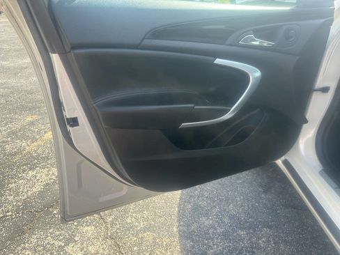 Used 2012 Buick Regal Leather image 15