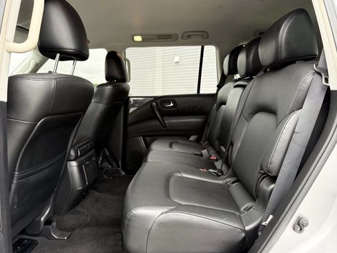 Used 2021 Nissan Armada SV AWD/4WD image 17