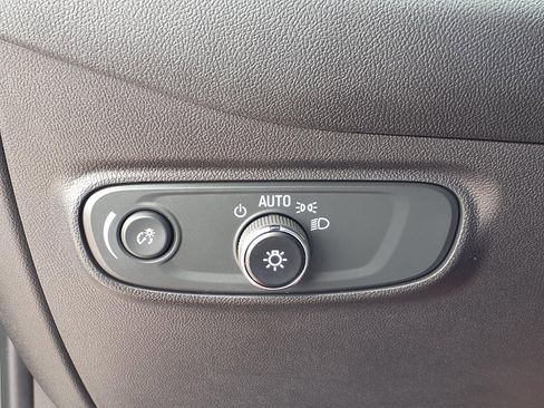 Used 2023 Chevrolet Equinox LS w/ LPO, Cargo Package FWD image 11