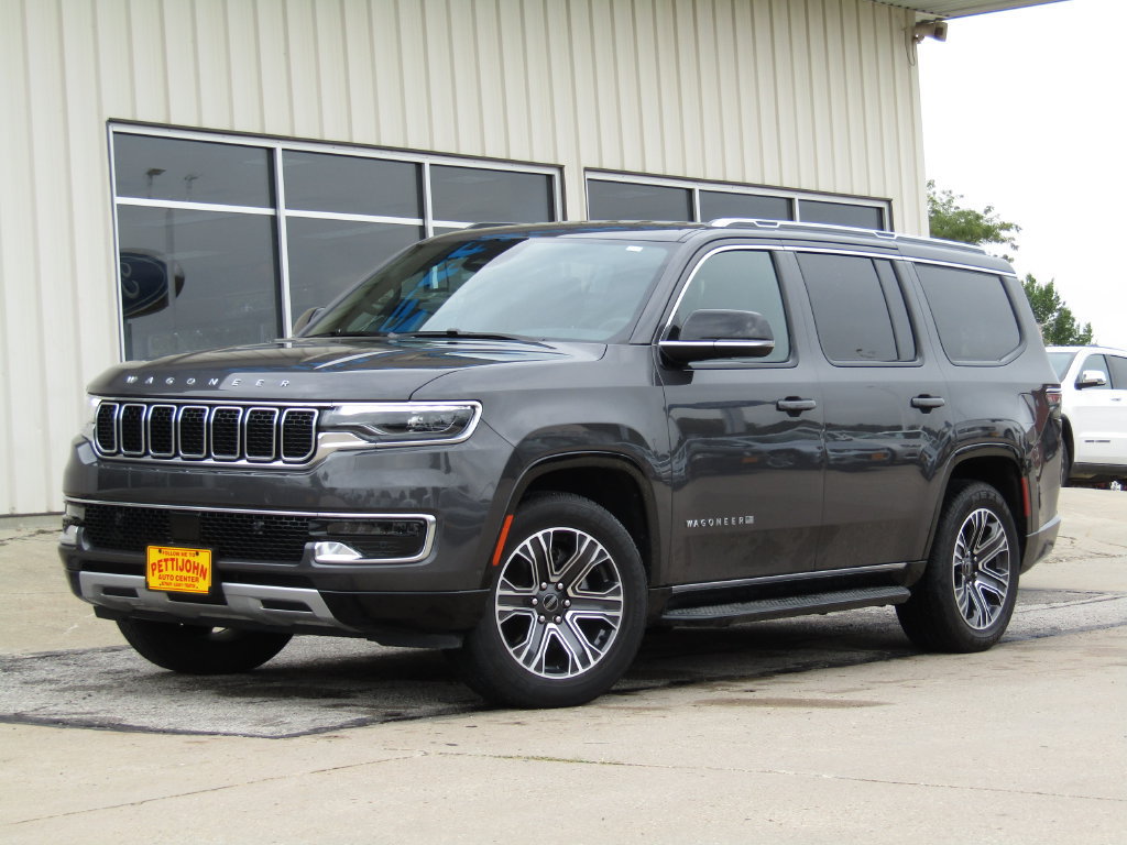 Used 2025 Jeep Wagoneer Series II AWD/4WD image 12