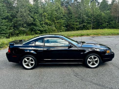 Used 2001 Ford Mustang GT image 7