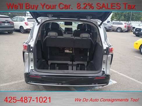 Used 2023 Toyota Sienna Limited AWD/4WD image 18