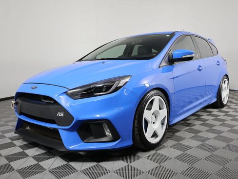 Used 2017 Ford Focus RS AWD/4WD image 5