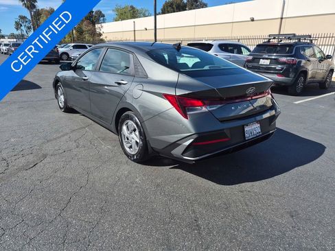 Used 2025 Hyundai Elantra SE image 5