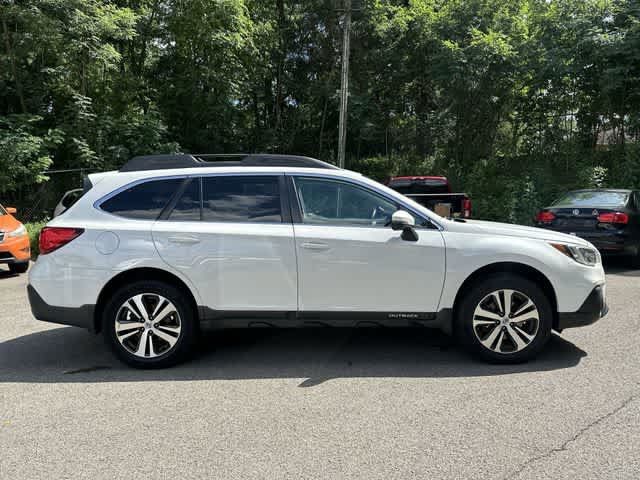 Used 2018 Subaru Outback 2.5i Limited AWD/4WD image 3