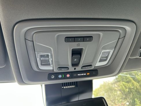 Used 2023 Chevrolet Silverado 1500 LTZ image 30