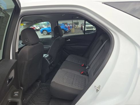 Used 2024 Chevrolet Equinox LT w/ LPO, Floor Liner Package AWD/4WD image 18