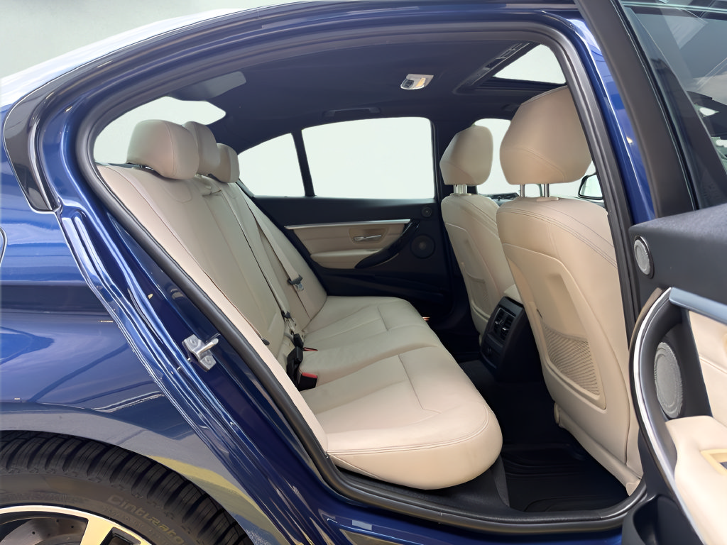 Used 2018 BMW 340i Sedan RWD image 35
