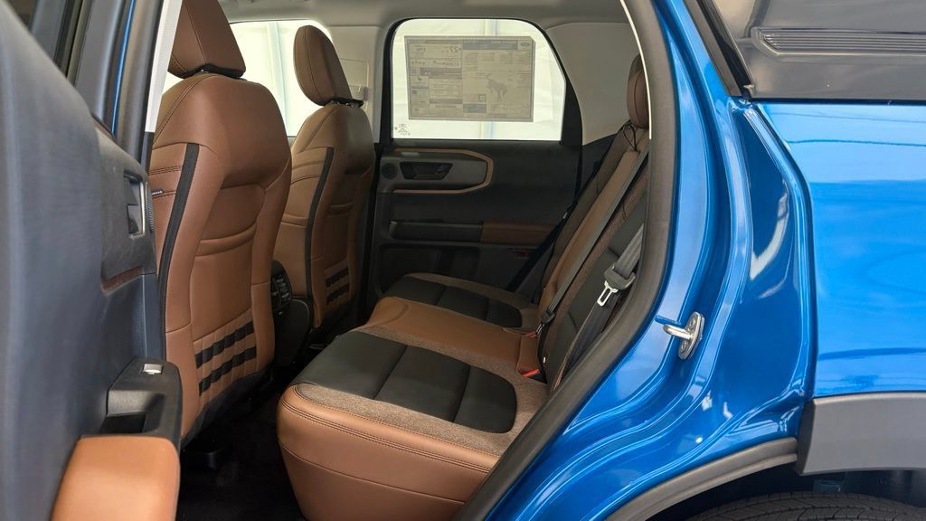 New 2026 Ford Bronco Sport Outer Banks w/ Outer Banks Tech Package+ AWD/4WD image 18