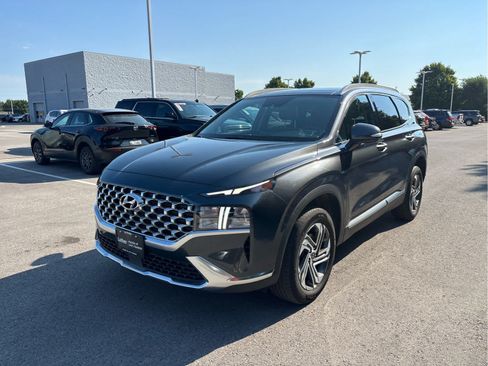 Used 2023 Hyundai Santa Fe SEL w/ Premium Package AWD/4WD image 2