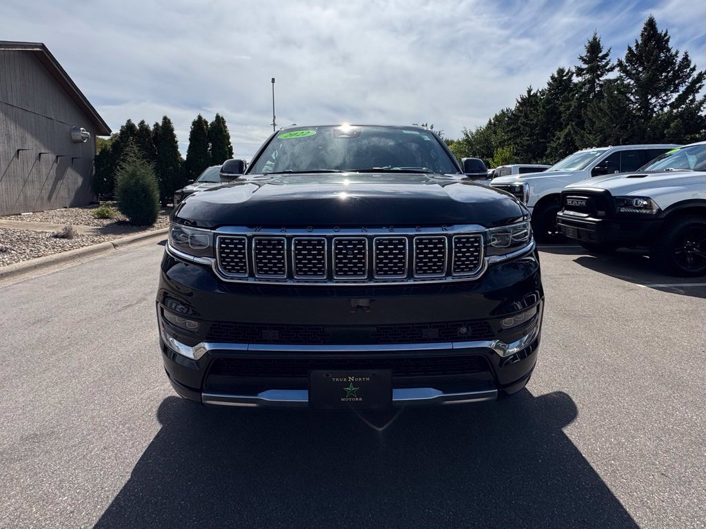 Used 2022 Jeep Grand Wagoneer Series III w/ Rear-Seat Entertainment Group AWD/4WD image 3