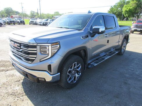 New 2026 GMC Sierra 1500 SLT w/ SLT Premium Plus Package AWD/4WD image 11