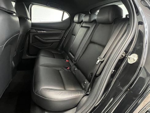 Used 2021 MAZDA MAZDA3 s FWD image 10