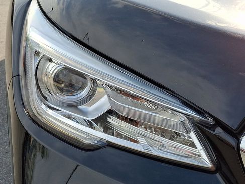 Used 2021 Subaru Ascent Premium w/ Convenience Package image 9