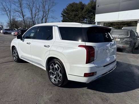 Used 2022 Hyundai Palisade Calligraphy image 3
