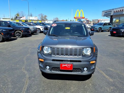 Used 2022 Jeep Renegade Latitude w/ Sun/Sound Group AWD/4WD image 9