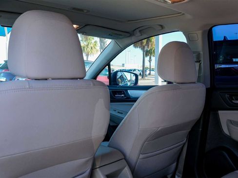 Used 2018 Subaru Legacy 2.5i Premium w/ Moonroof Package image 12