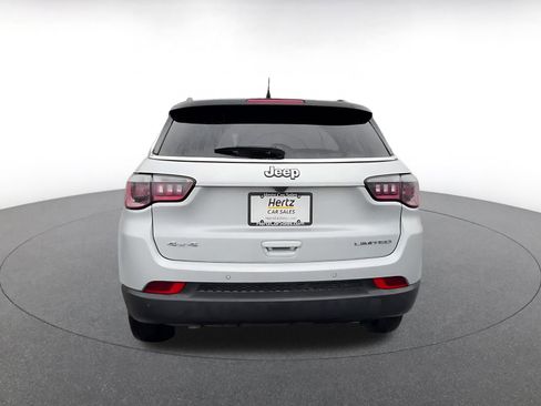 Used 2025 Jeep Compass Limited AWD/4WD image 12