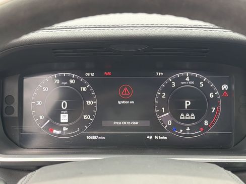 Used 2020 Land Rover Range Rover Sport HST image 25