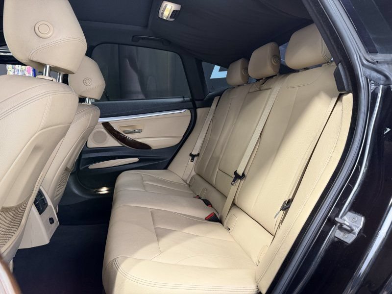 Used 2017 BMW 330i Gran Turismo xDrive AWD/4WD image 17