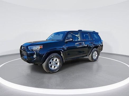 Certified 2024 Toyota 4Runner SR5 image 6