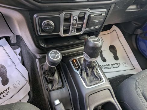 Used 2020 Jeep Wrangler Unlimited Sport AWD/4WD image 26