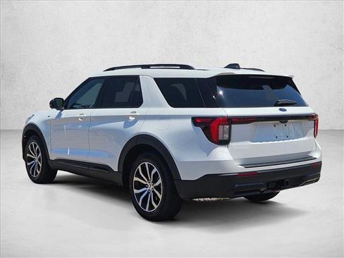 New 2025 Ford Explorer ST-Line image 9
