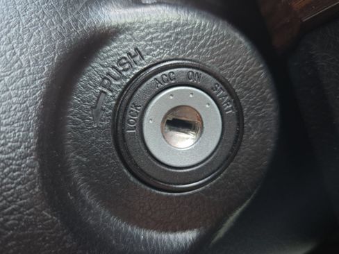 Used 2015 Toyota Tundra Limited AWD/4WD image 21