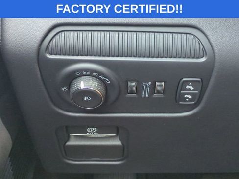 Used 2024 Jeep Grand Wagoneer Series III AWD/4WD image 19