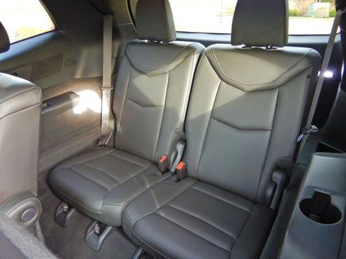 Used 2020 Cadillac XT6 Premium Luxury image 15