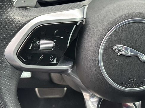 Used 2022 Jaguar XF R-Dynamic SE AWD/4WD image 24