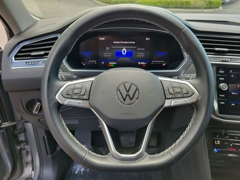 Used 2023 Volkswagen Tiguan SE FWD image 26