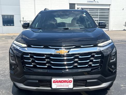 Certified 2025 Chevrolet Equinox LT w/ Convenience Package II AWD/4WD image 3