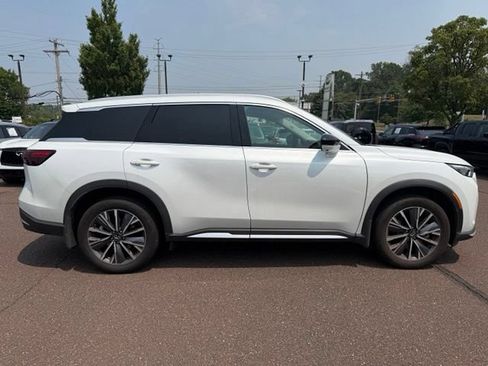 Certified 2026 INFINITI QX60 Luxe w/ Cargo Package AWD/4WD image 8