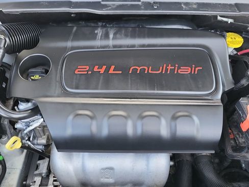 Used 2017 Jeep Compass Trailhawk w/ Leather Interior Group AWD/4WD image 16